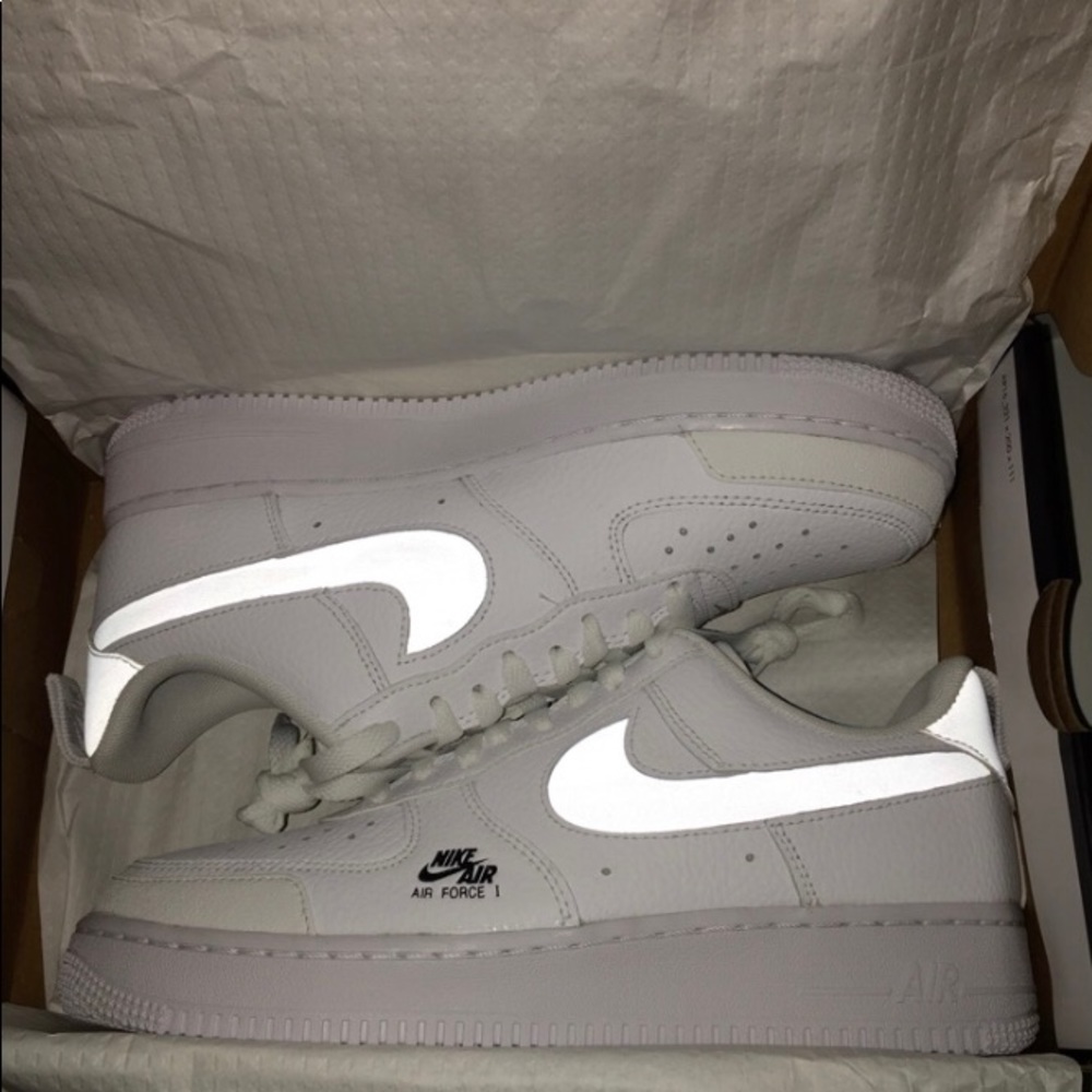 Air forces 1 - Picture 3 of 3